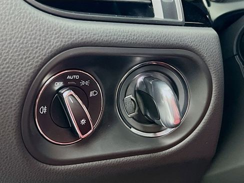 New 2026 Porsche Macan image 11