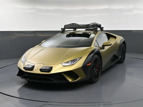 Used 2024 Lamborghini Huracan Sterrato AWD/4WD image 6