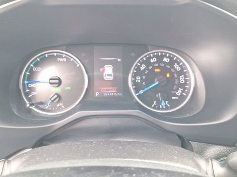 Used 2021 Toyota RAV4 XLE image 23