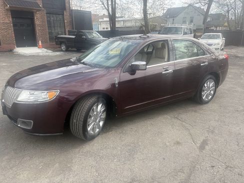 Used 2011 Lincoln MKZ w/ 102A Rapid Spec Order Code image 3