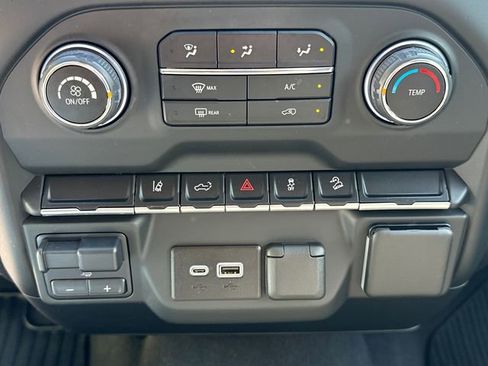 Used 2024 Chevrolet Silverado 2500 Custom w/ Custom Convenience Package AWD/4WD image 34