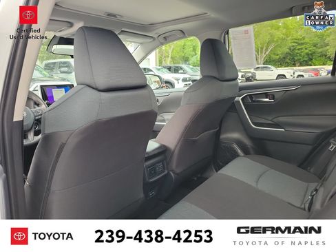 Certified 2025 Toyota RAV4 XLE w/ Convenience Package FWD image 21