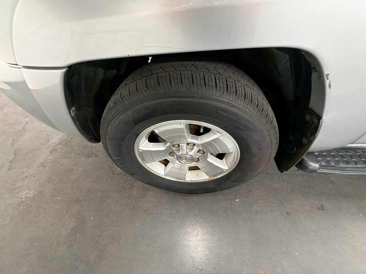 Used 2005 Toyota 4Runner SR5 RWD image 30