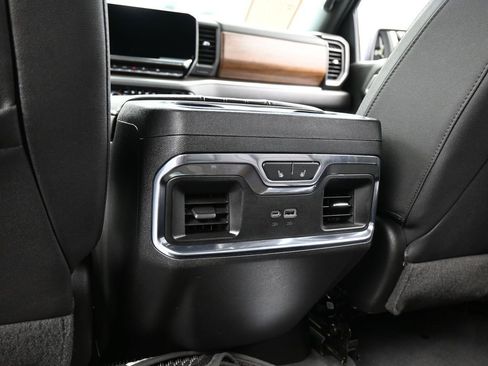Used 2022 Chevrolet Silverado 1500 High Country image 45