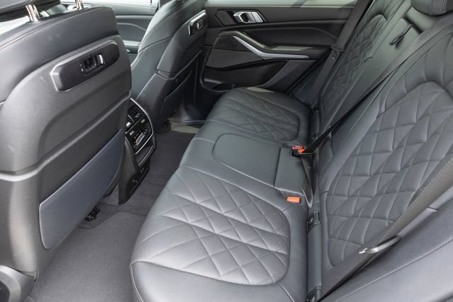 Used 2025 BMW X5 xDrive40i AWD/4WD image 17