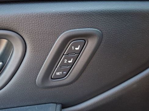 Used 2025 Honda Pilot TrailSport image 28
