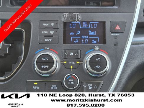 Used 2017 Toyota Sienna SE FWD image 21