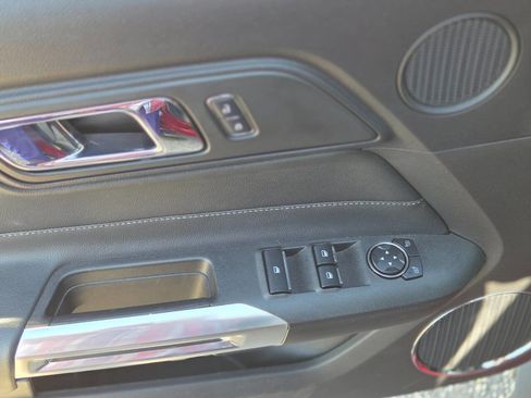 Used 2017 Ford Mustang GT Premium image 16
