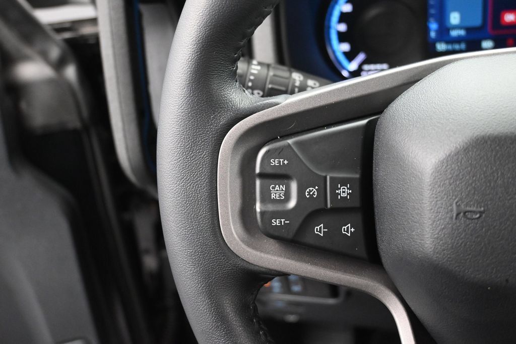 Used 2024 Ford Bronco Black Diamond AWD/4WD image 12
