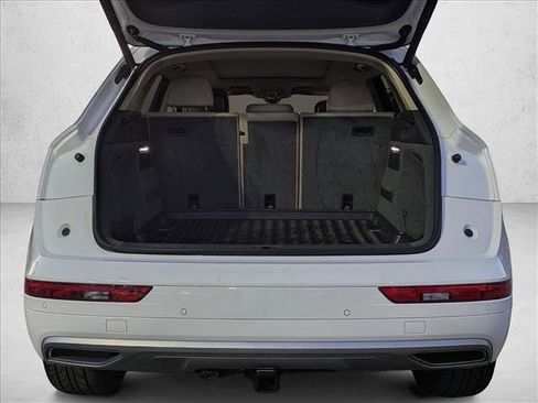 Used 2018 Audi Q5 2.0T Premium Plus w/ Premium Plus Package image 6