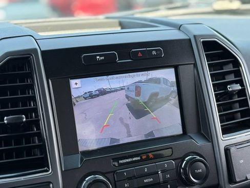 Used 2019 Ford F150 XLT w/ Equipment Group 302A Luxury AWD/4WD image 4