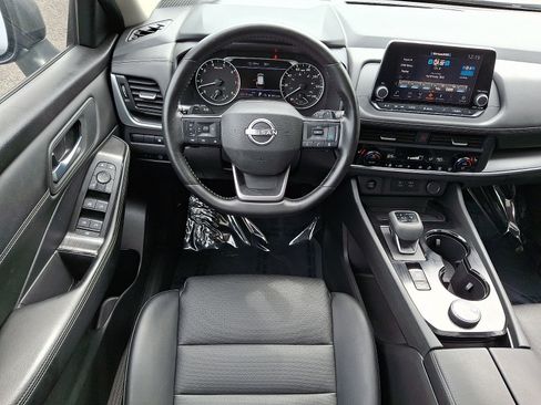 Certified 2026 Nissan Rogue SV w/ SV Premium Package AWD/4WD image 11