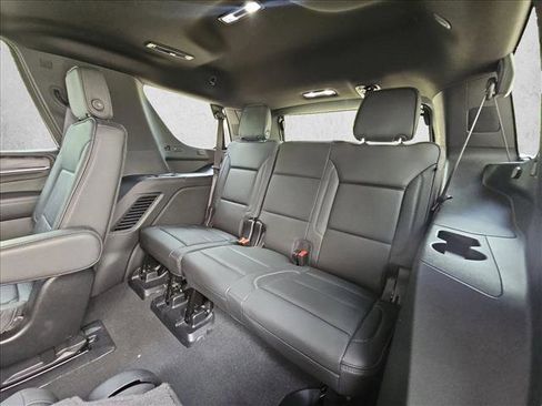 Used 2024 GMC Yukon Denali AWD/4WD image 18