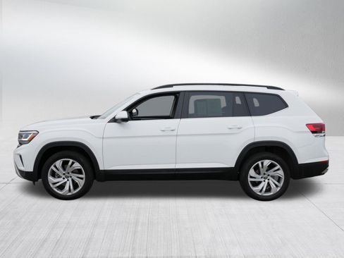 Certified 2023 Volkswagen Atlas SE w/ Panoramic Sunroof Package AWD/4WD image 4