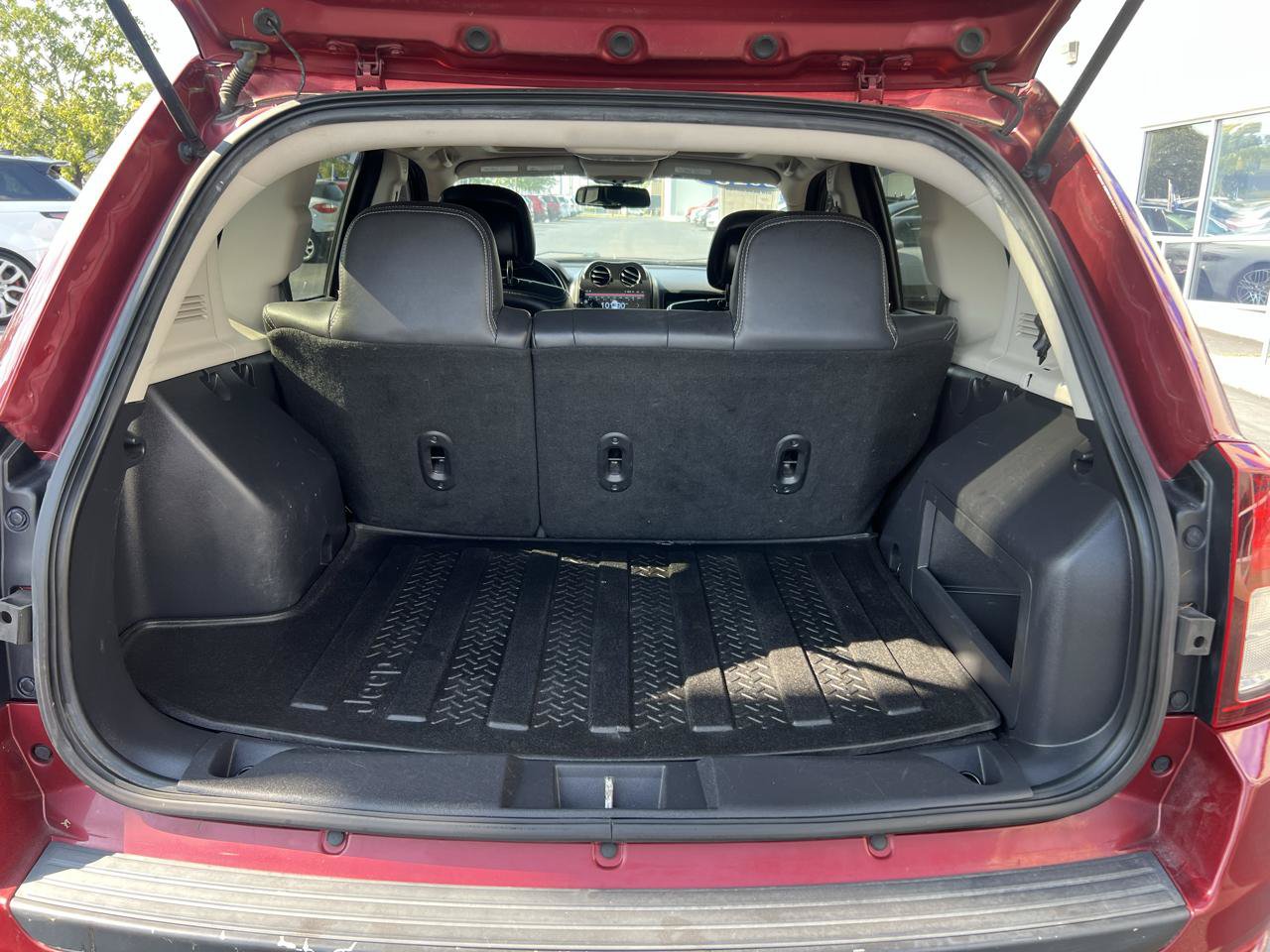 Used 2015 Jeep Compass High Altitude AWD/4WD image 13