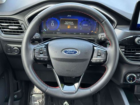 Used 2022 Ford Escape SEL w/ SEL Stealth AWD Package image 31