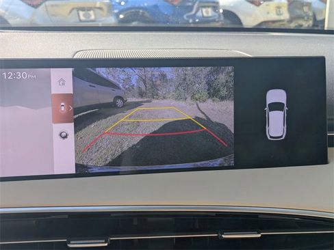 Used 2026 Genesis GV70 2.5T Select image 25