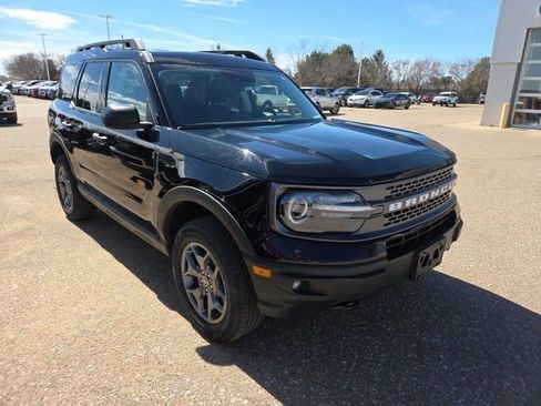 Used 2023 Ford Bronco Sport Badlands image 6