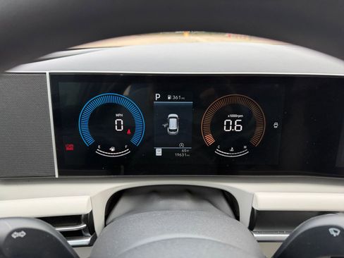 Used 2025 Hyundai Tucson SEL image 42