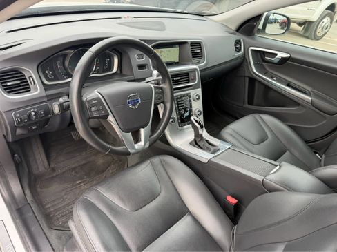 Used 2017 Volvo S60 T5 Inscription FWD image 5