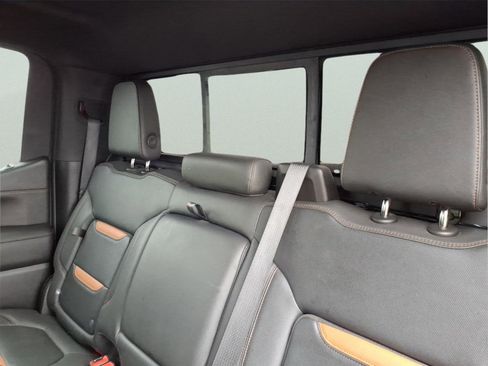 Used 2021 GMC Sierra 1500 AT4 w/ Off-Road Performance Package image 13