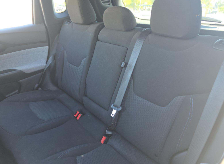 Used 2025 Jeep Compass Sport AWD/4WD image 7