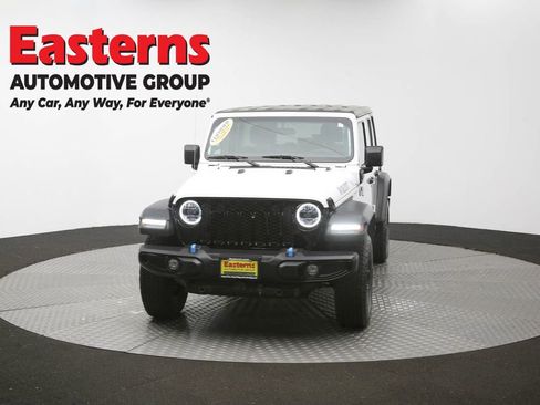 Used 2023 Jeep Wrangler Unlimited w/ Cold Weather Group AWD/4WD image 50