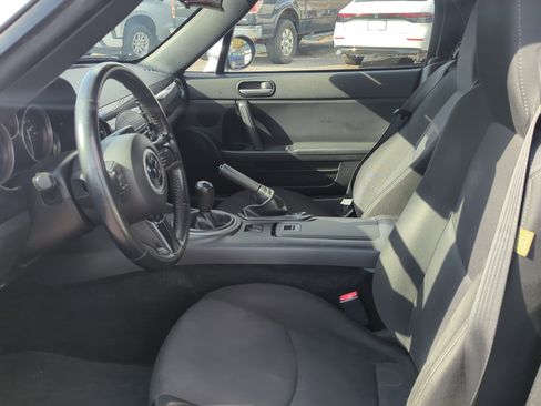 Used 2015 MAZDA MX-5 Miata Sport w/ Convenience Package image 18