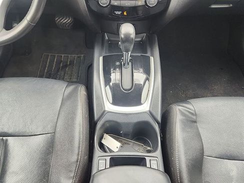Used 2016 Nissan Rogue SL w/ SL Premium Package AWD/4WD image 18