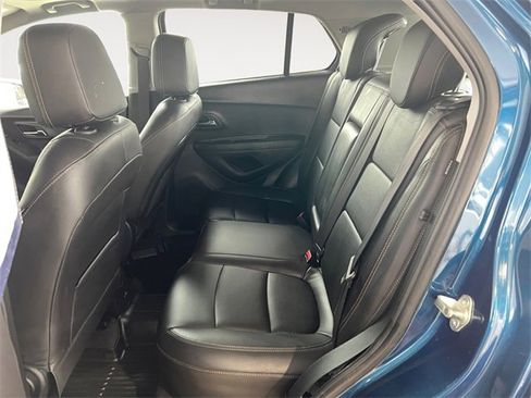 Used 2020 Chevrolet Trax Premier image 11