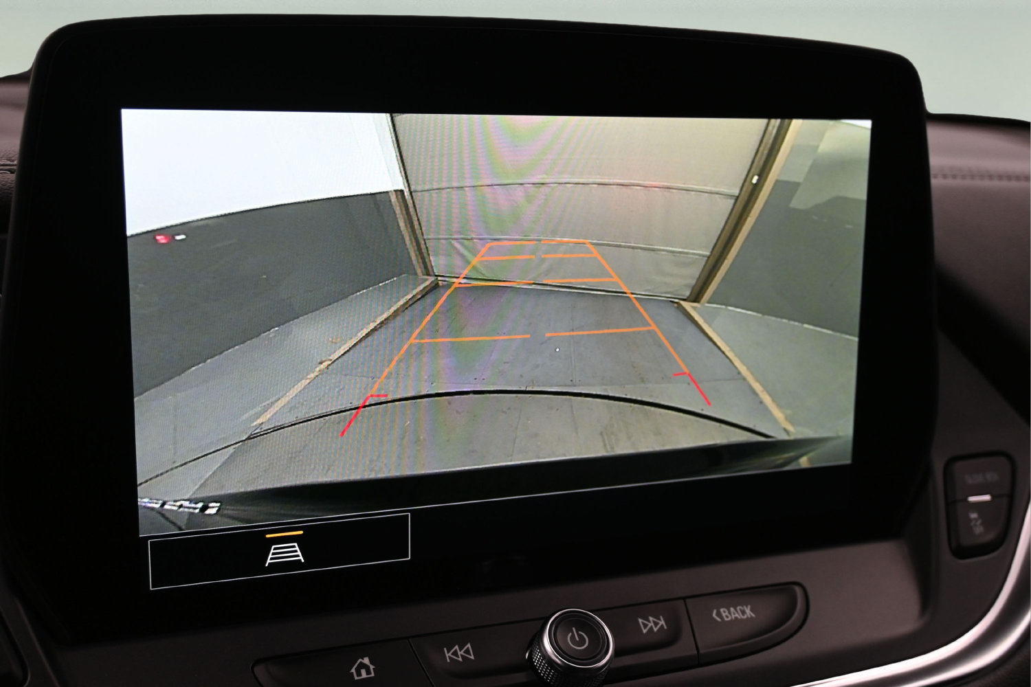 Used 2025 Chevrolet Blazer LT FWD image 8
