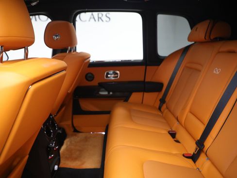 Certified 2024 Rolls-Royce Cullinan Black Badge w/ Driver's Package image 19