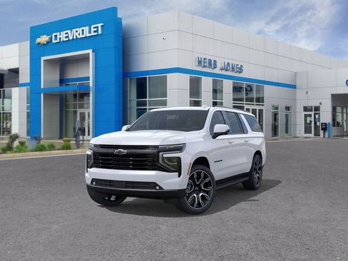 New 2026 Chevrolet Suburban RST w/ RST Capability Package image 8