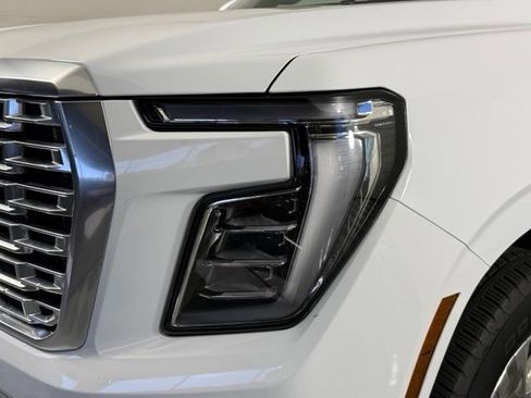Used 2026 GMC Yukon XL Denali w/ Sun & Power Step Package AWD/4WD image 16