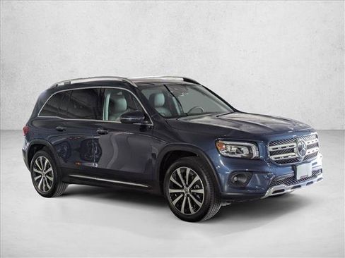 Certified 2023 Mercedes-Benz GLB 250 image 3