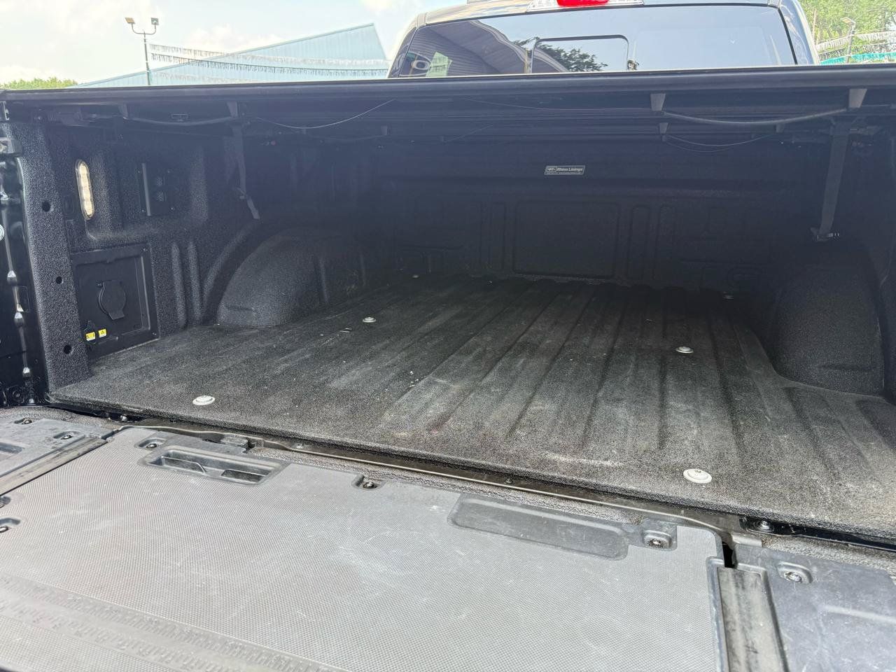 Used 2025 Ford F150 Lariat w/ Bed Utility Package AWD/4WD image 6