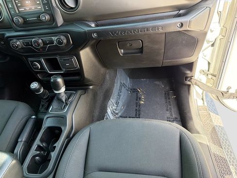 Used 2020 Jeep Wrangler Unlimited Sport AWD/4WD image 16