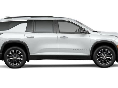 New 2026 Chevrolet Traverse LT w/ Sun and Wheel Package AWD/4WD image 5