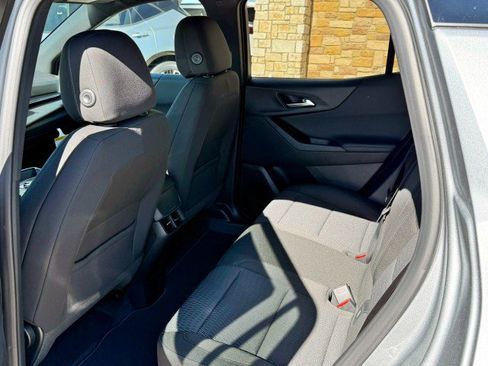 New 2026 Chevrolet Equinox LT image 18