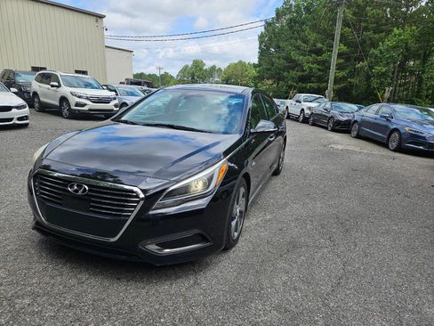 Used 2016 Hyundai Sonata Limited w/ Option Group 02 image 4