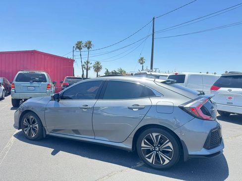 Used 2017 Honda Civic EX image 4