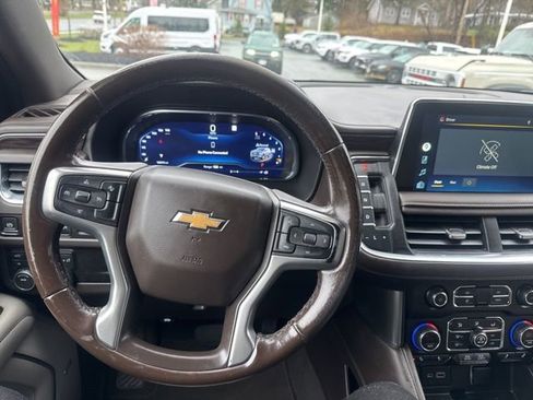 Used 2022 Chevrolet Suburban LT image 26