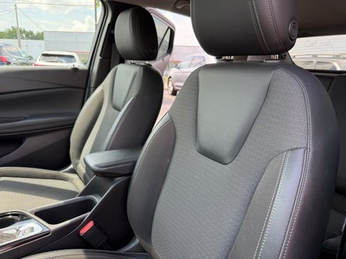 Used 2021 Buick Encore GX Preferred w/ Cold Weather Comfort Package FWD image 16