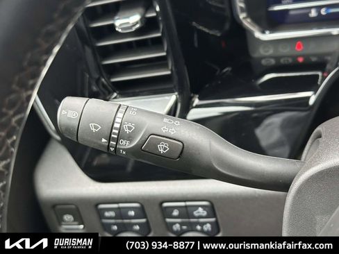 Used 2023 Chevrolet Silverado 1500 LTZ w/ LTZ Premium Package image 11