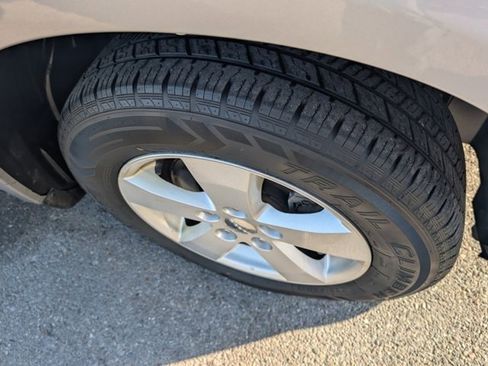 Used 2015 Dodge Journey SE image 18