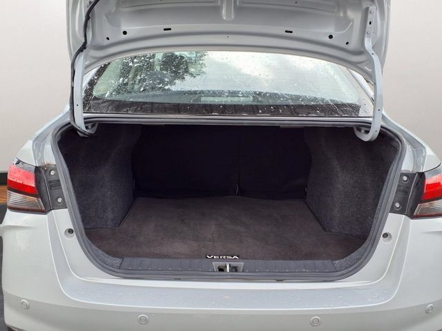 Used 2025 Nissan Versa SV FWD image 21