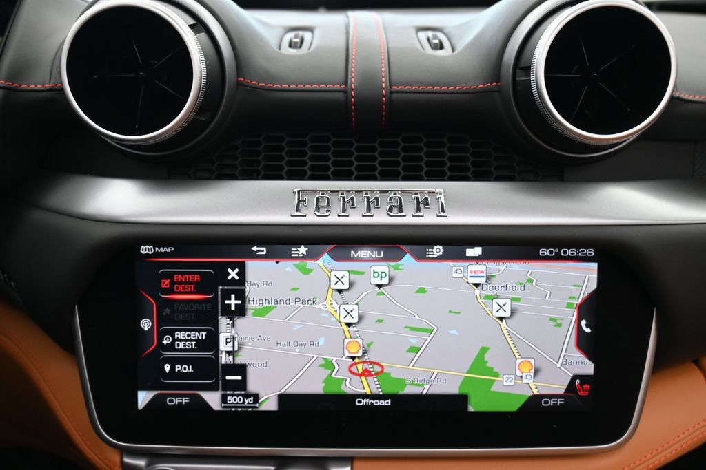 Used 2020 Ferrari Portofino RWD image 14