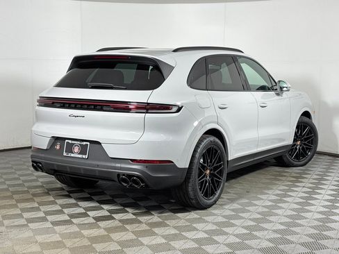 New 2026 Porsche Cayenne image 7