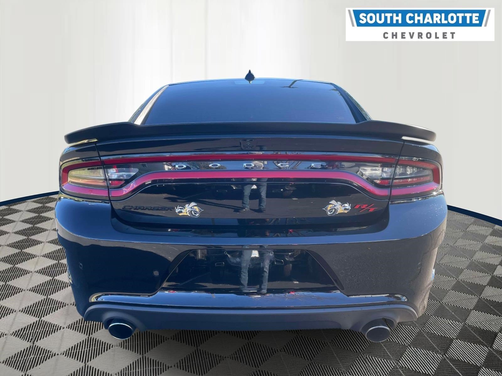Used 2018 Dodge Charger R/T Scat Pack RWD image 5