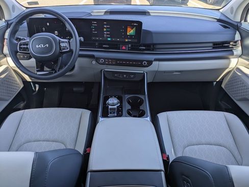 Used 2025 Kia Carnival SX image 15